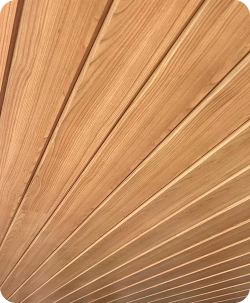 Woodgrain aluminium battens forming a privacy screen